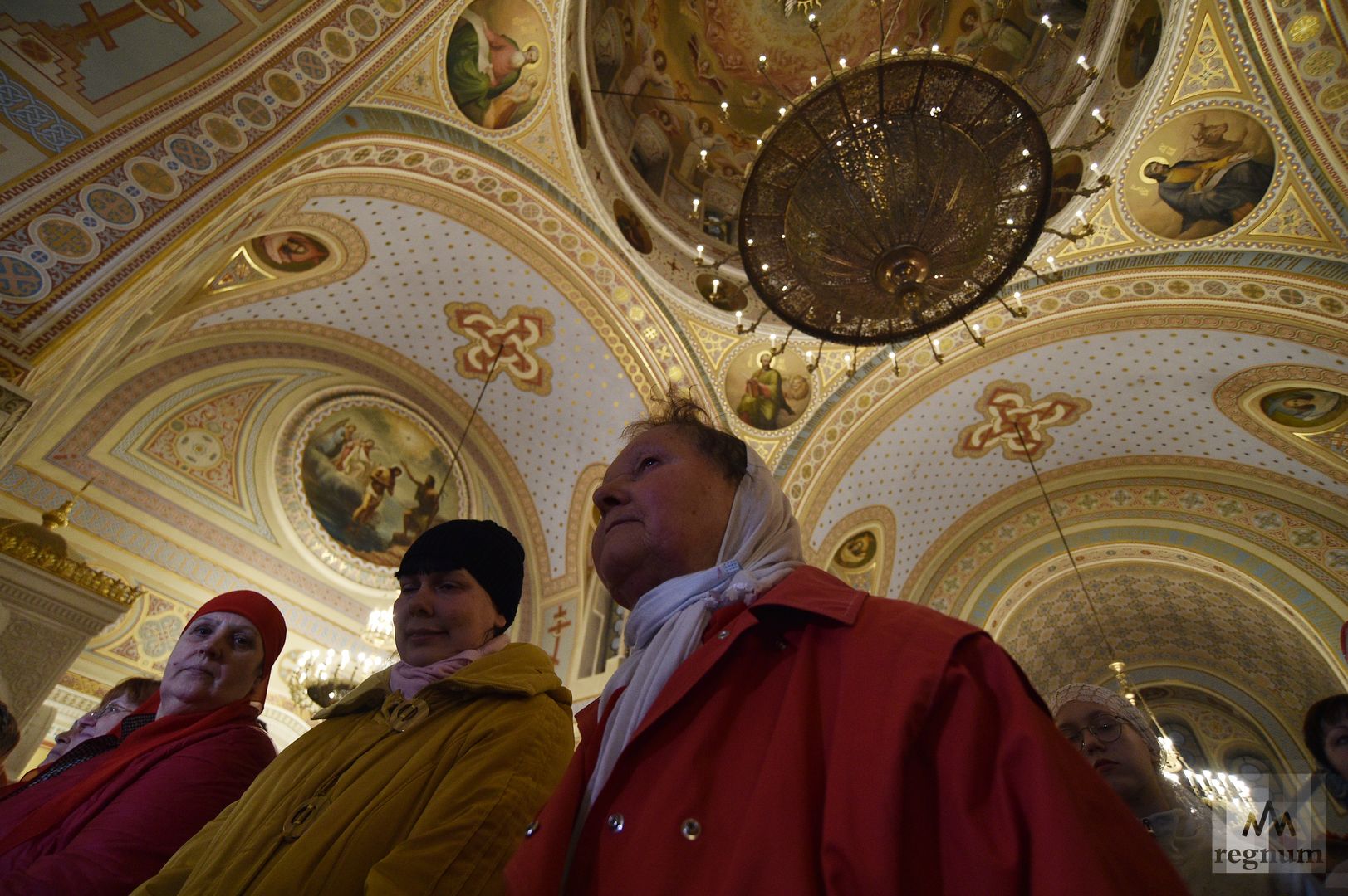 Пасхальное богослужение в Свято-Владимирском кафедральном соборе в Херсонесе