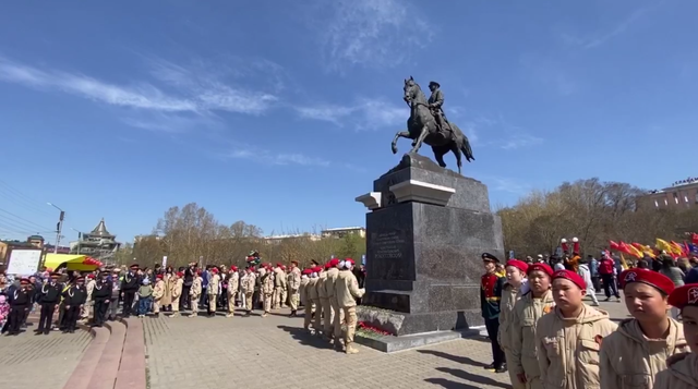 На Мемориале Победы в Улан-Удэ прошёл митинг, посвящённый 77-летию Победы в Великой Отечественной войне