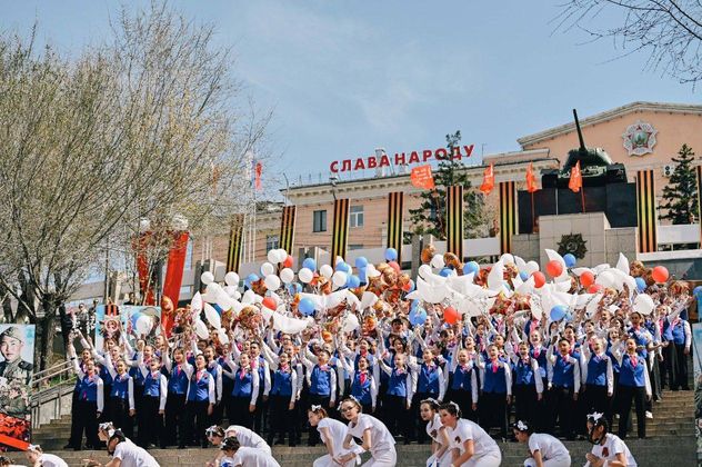 Митинг в Улан-Удэ, посвящённый 77-й годовщине Победы в Великой Отечественной войне