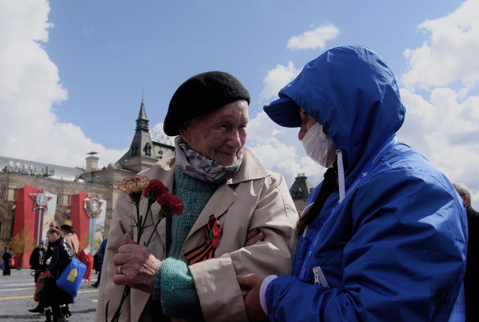 Ветеран Великой Отечественной войны на параде Победы