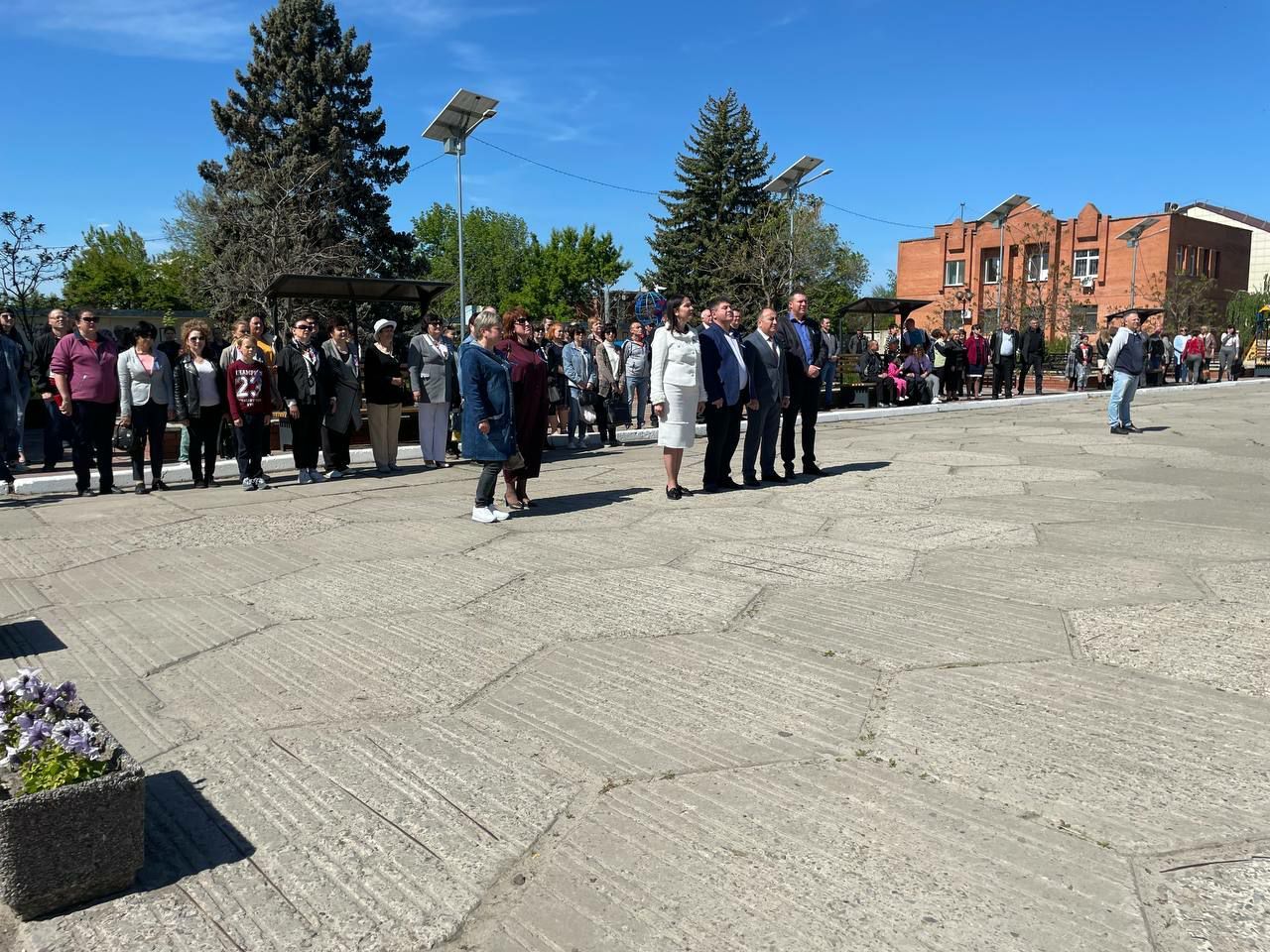 Торжественное мероприятие, посвященное Дню Республики в Станице Луганской