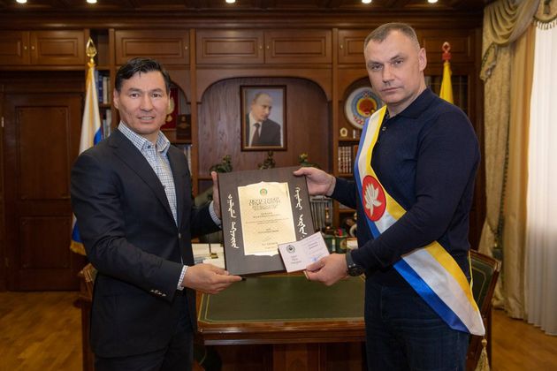 Врио главы Марий Эл стал Почётным гражданином Калмыкии