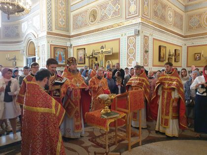Молебен открытия МКФ «Золотой витязь» во Владимирском соборе Херсонеса