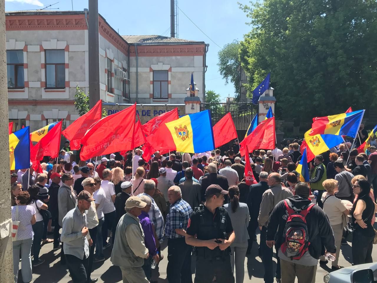 В Кишинёве проходит массовый митинг с требованием отставки Санду - ИА REGNUM