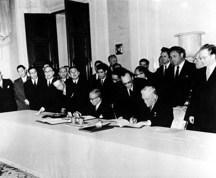 Подписание совместной Декларации СССР и Японии в Москве. 19 октября 1956 года