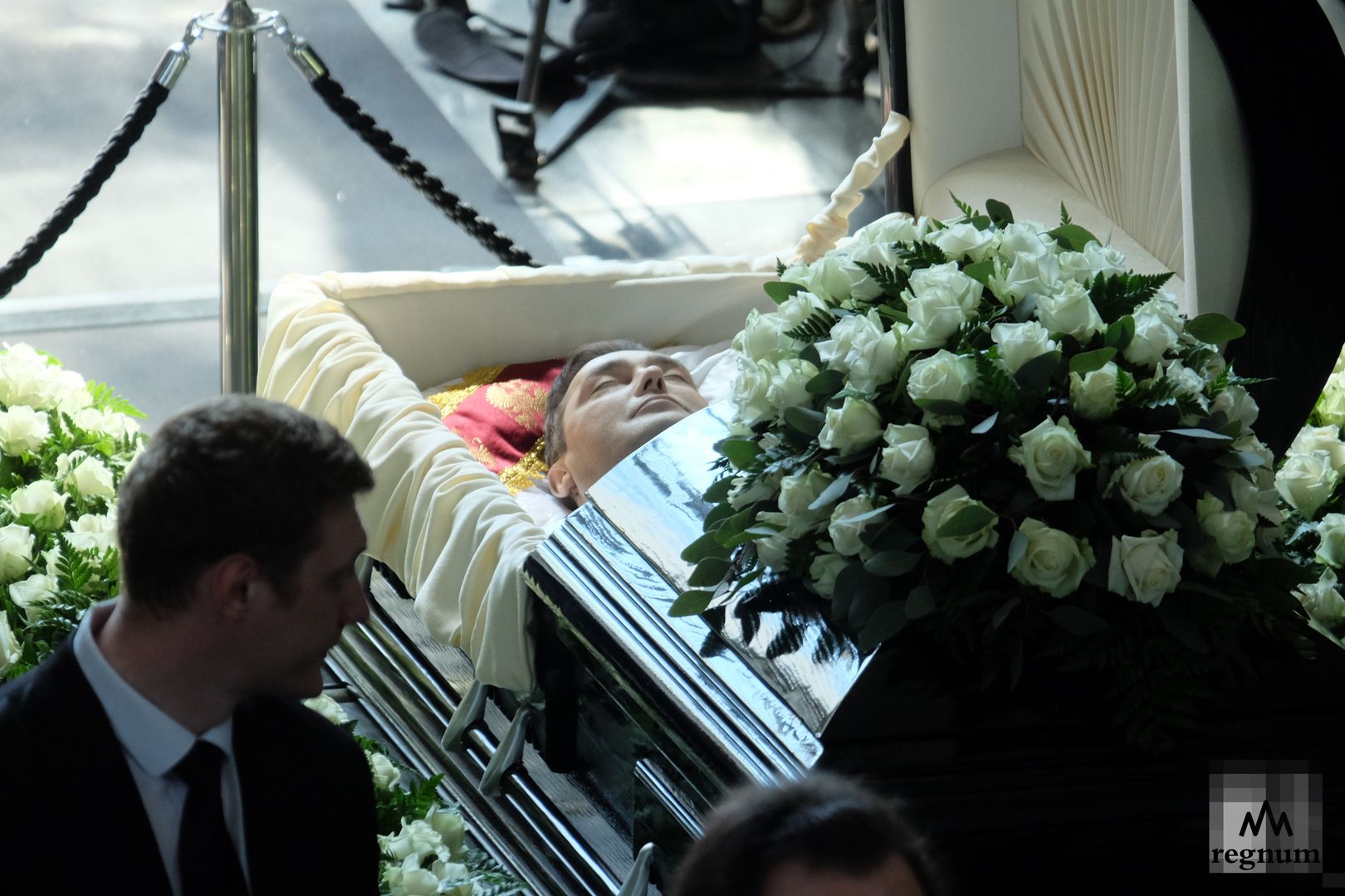 Последнее фото шатунова перед кремацией