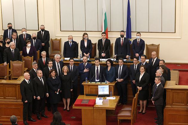 Правительство Петкова принимает присягу в Национальном собрании