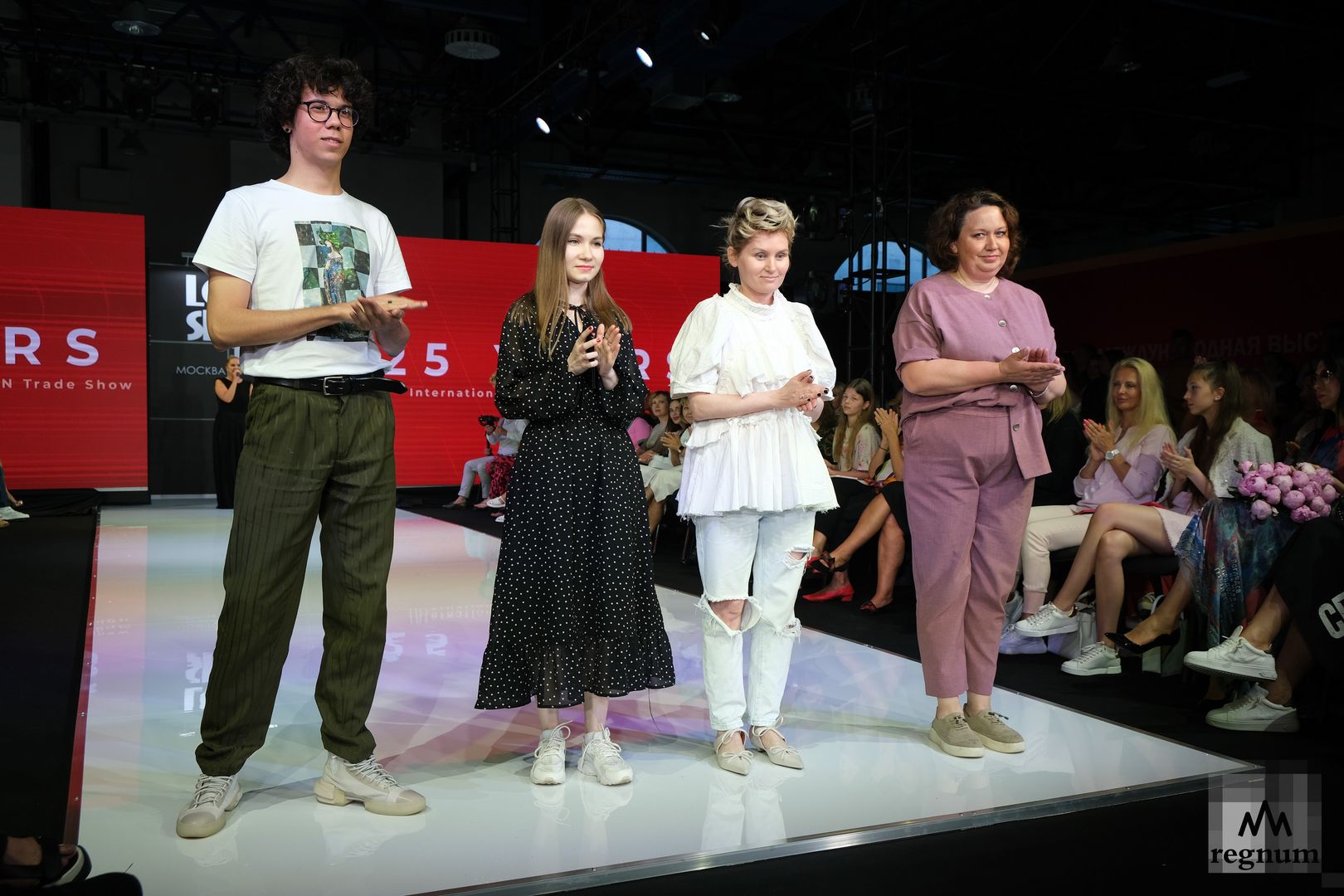 Дизайнеры благотворительного фонда «Русский силуэт» на 25-й Международной выставке зимней моды LeShow