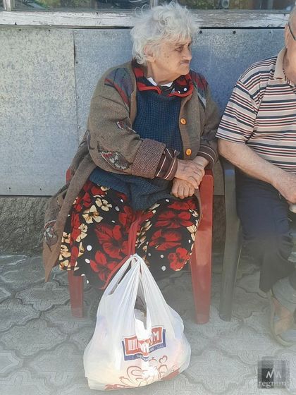 Гуманитарная помощь пенсионерам в Мариуполе