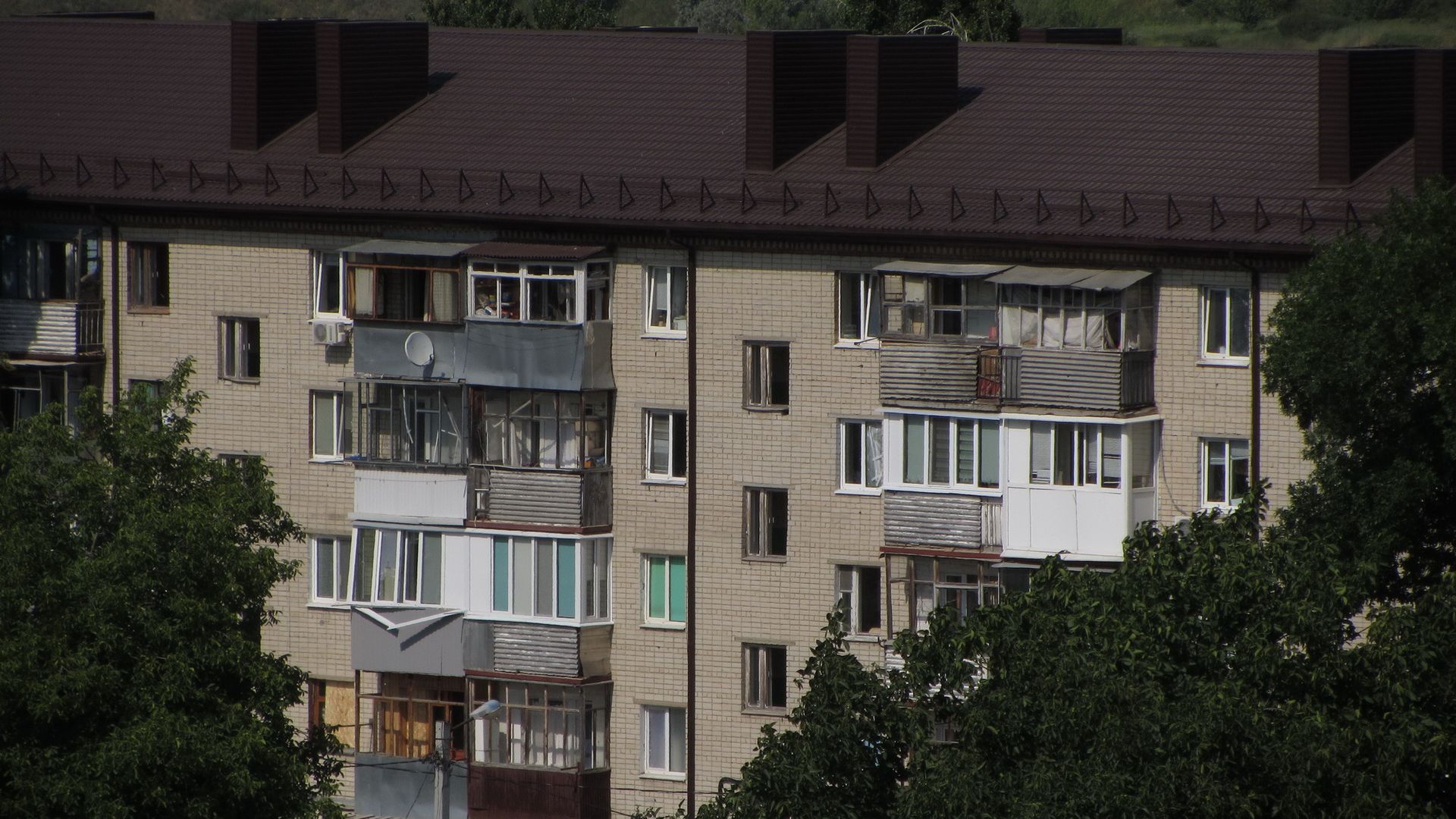 Повреждённая многоэтажка. Белгород, 03.07.2022 г.