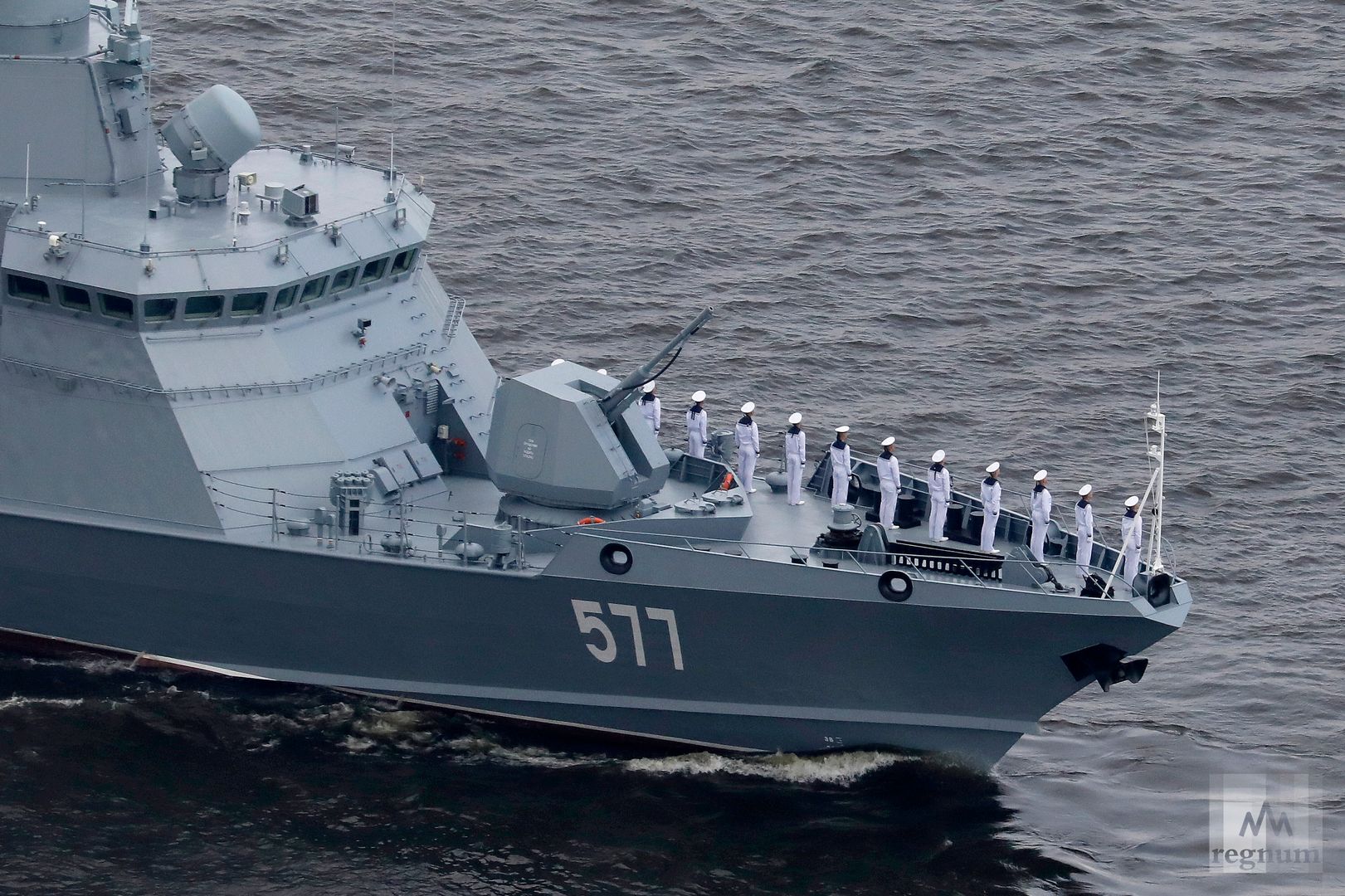 Малый ракетный корабль «Советск» в Финском заливе во время репетиции Главного военно-морского парада в Санкт-Петербурге