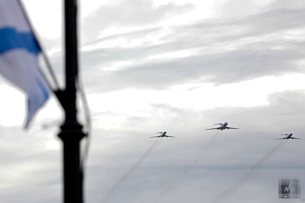 Пролет авиации во время во время Главного военно-морского парада
