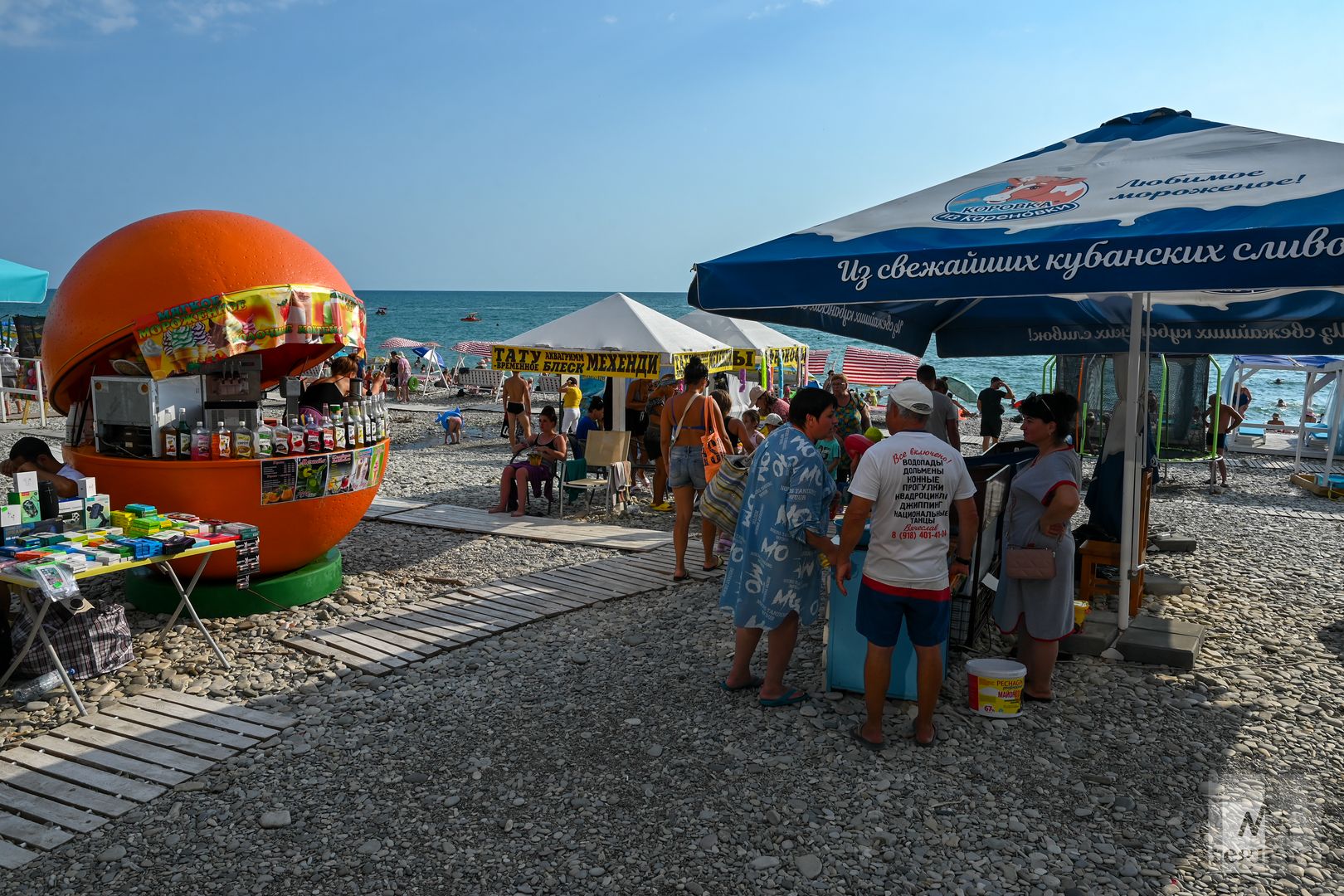 Пляж в селе Агой, Туапсинский район, Краснодарский край