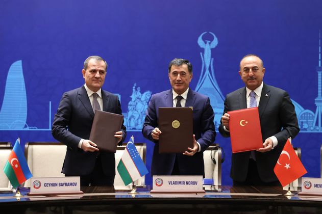 Трехсторонняя встреча министров иностранных дел, торговли и транспорта в Ташкенте