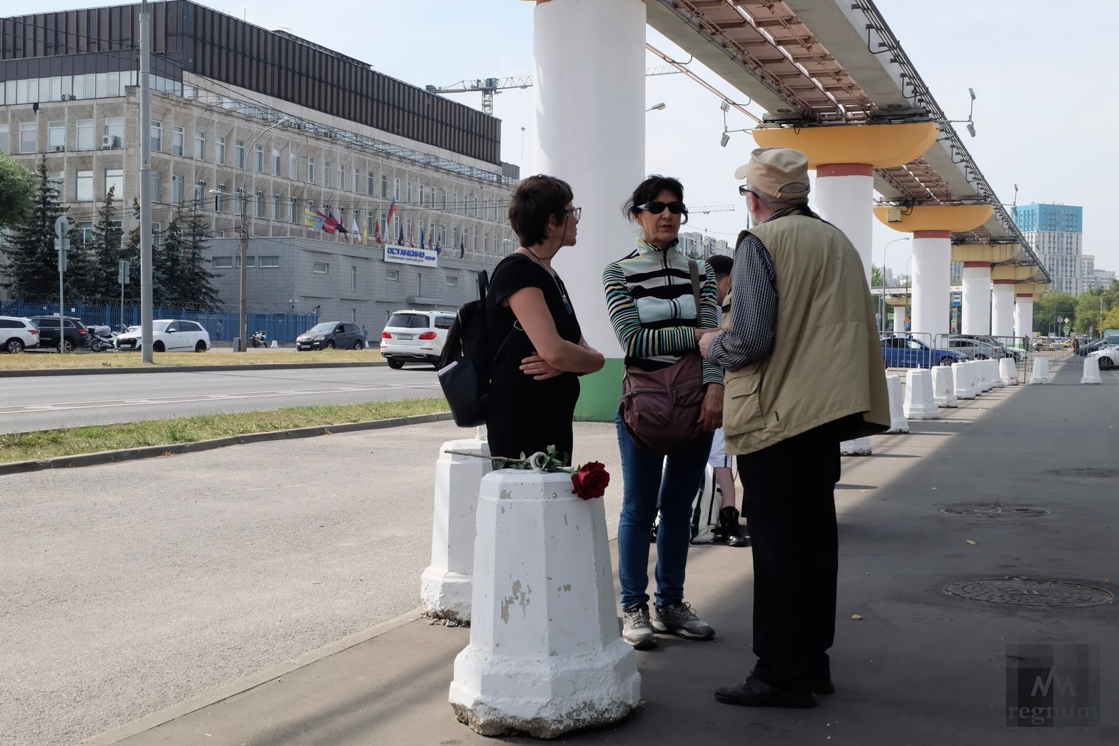 Прощание с Дарьей Дигуной у телецентра «Останкино»