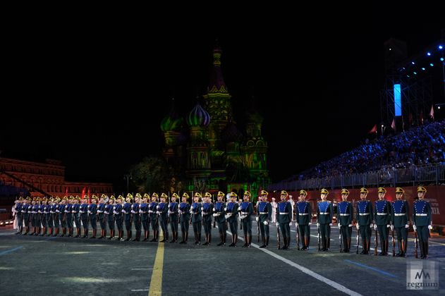 Выступление президентского полка на красной площади