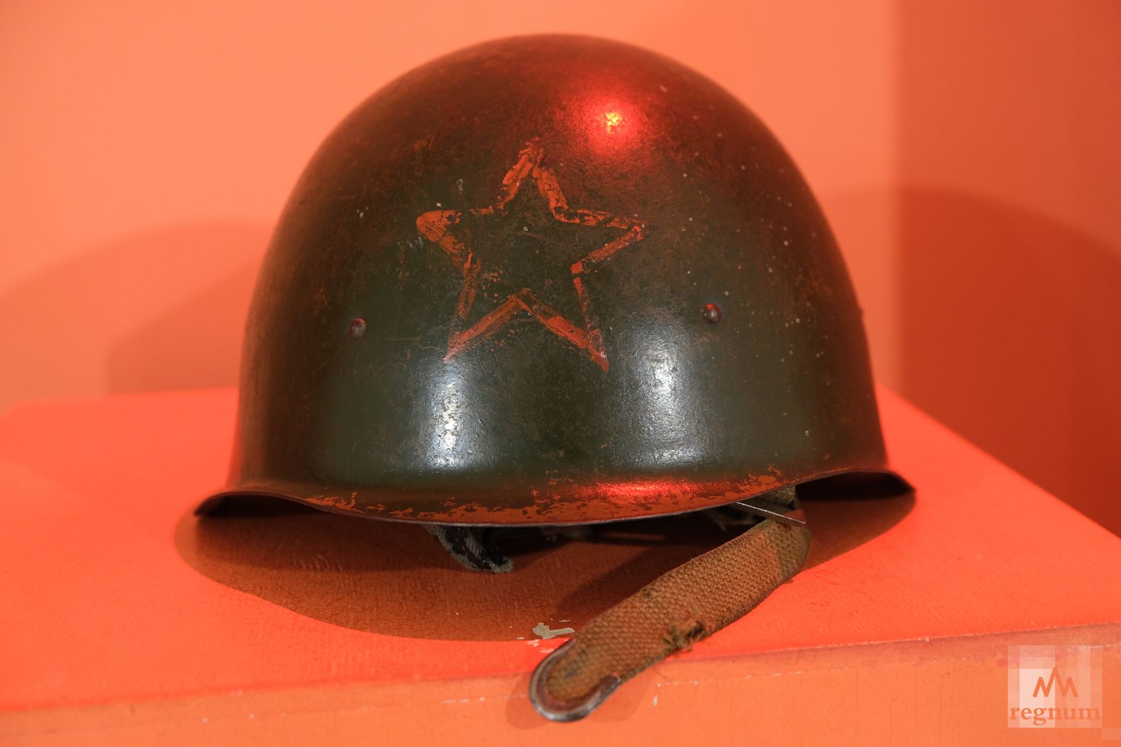 Каска образца 1942 года, СССР. Лысьвенский завод