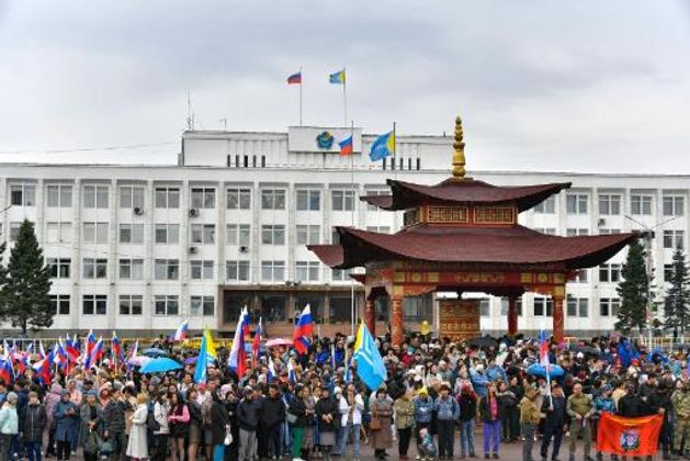 Митинг в поддержку референдумов о воссоединении в Кызыле. Тува