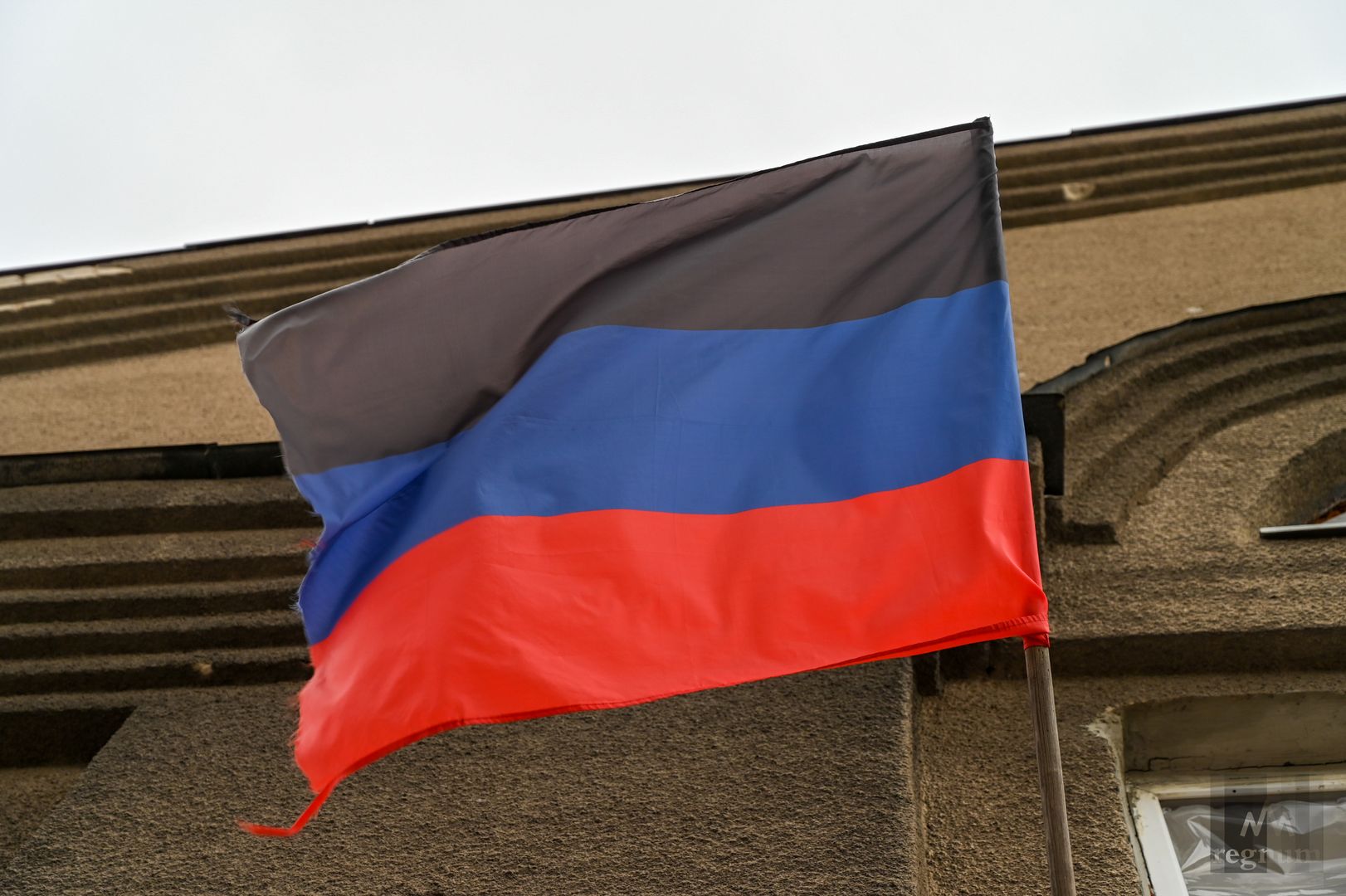 Флаг Донецкой Народной Республики