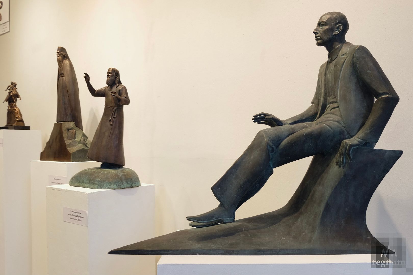 Выставка скульптора Елены Безбородовой «Наше Отечество»