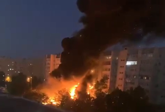 Пожар после падения Су-34 в Ейске