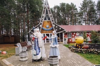 Пензенские Дед Мороз и Снегурочка в Великом Устюге