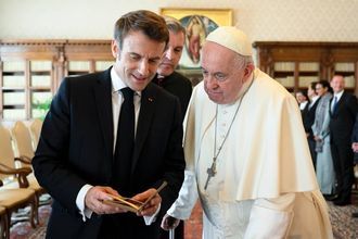 Эммануэль Макрон и папа Римский Франциск. Elysee.fr