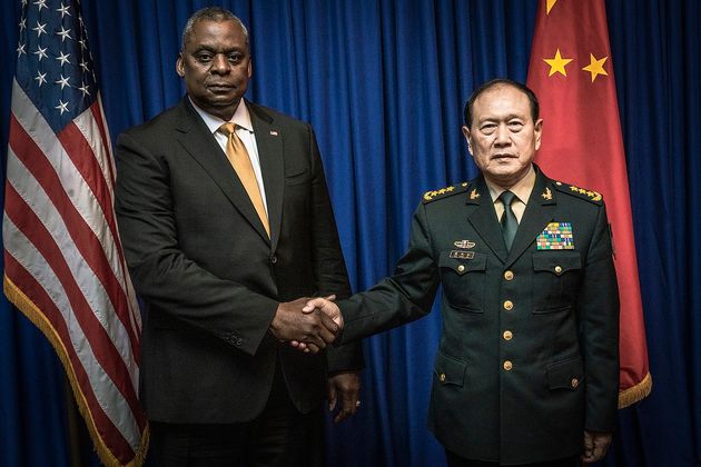 Встреча глав военных ведомств КНР и США Вэй Фэнхэ и Ллойда Остина