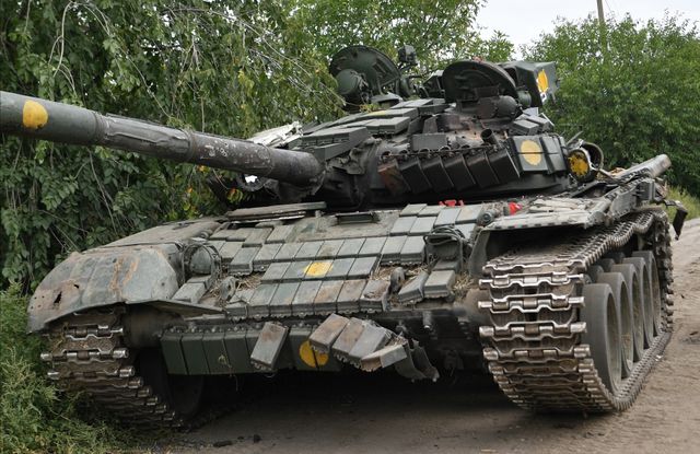Советский танк Т-72, который стоял на вооружении в Польше и был передан ВСУ