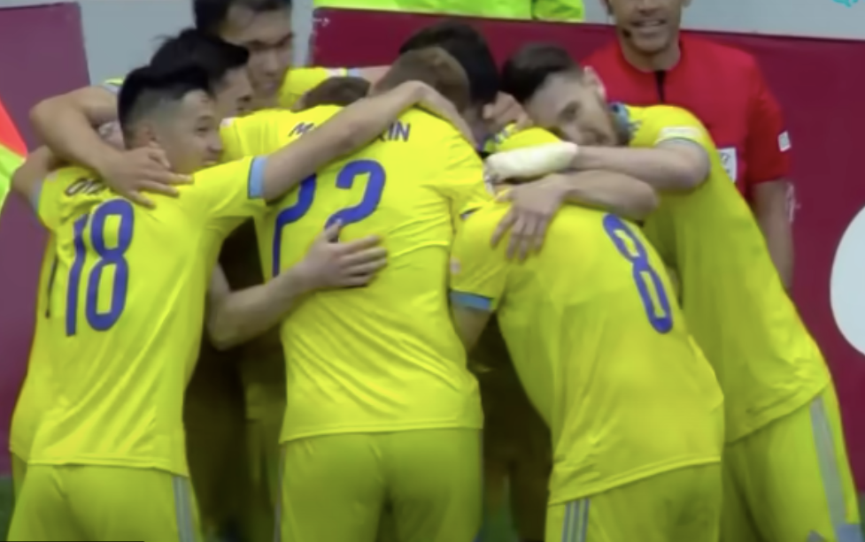 Сборная Казахстана по футболу одержала победу над датчанами со счётом 3:2