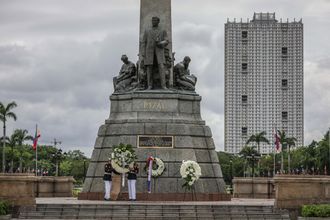 Памятник Ризалю. Манила