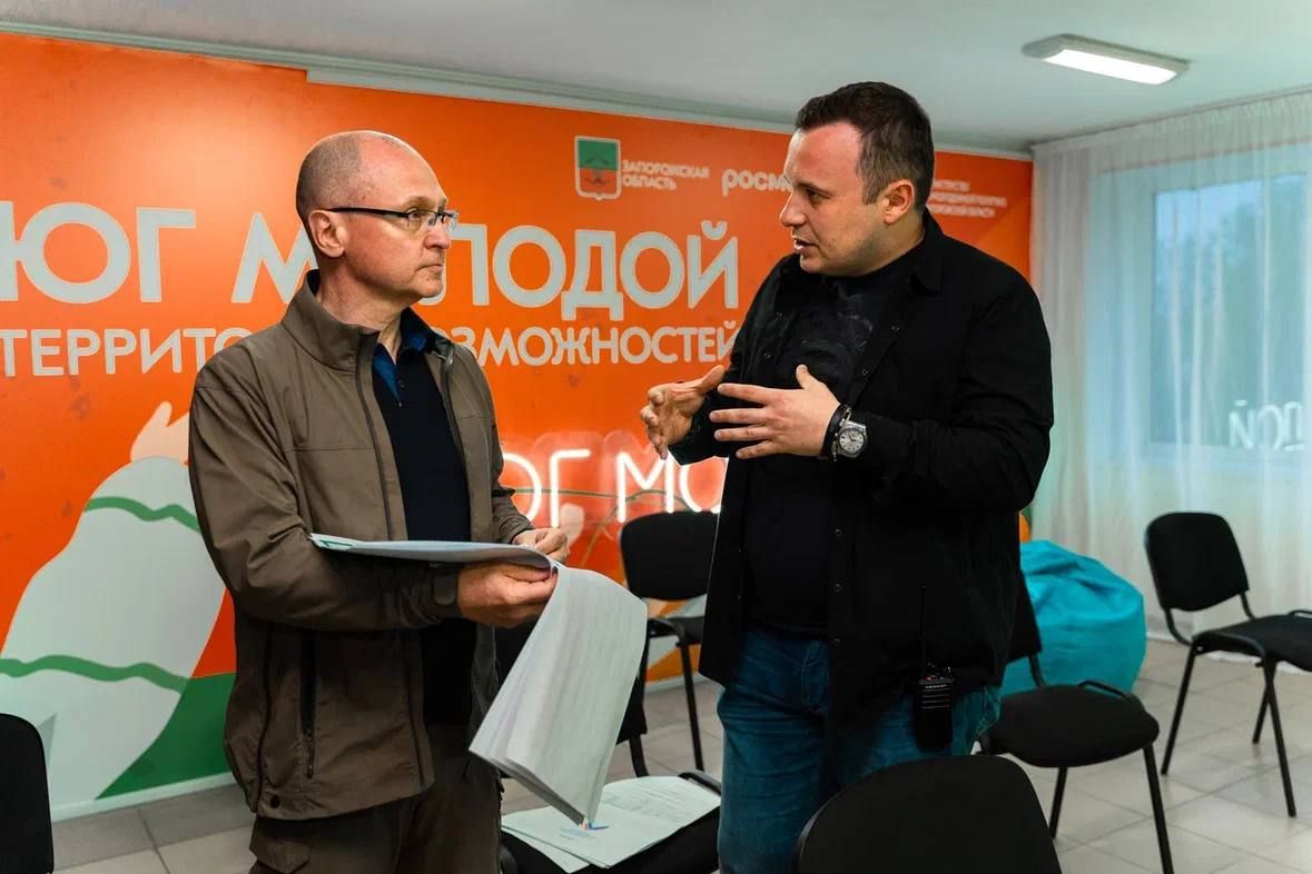 Сергей Кириенко посетил пункты временного размещения